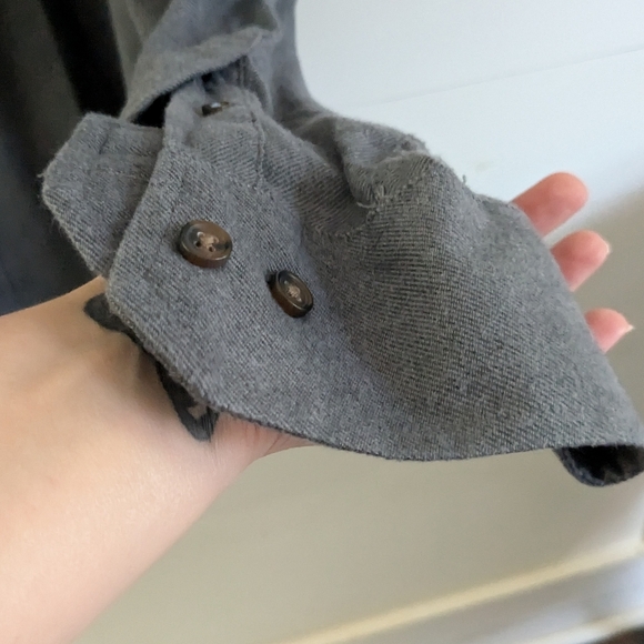 Men's Izod Button Down Shirt Gray Size XL - Picture 5 of 6